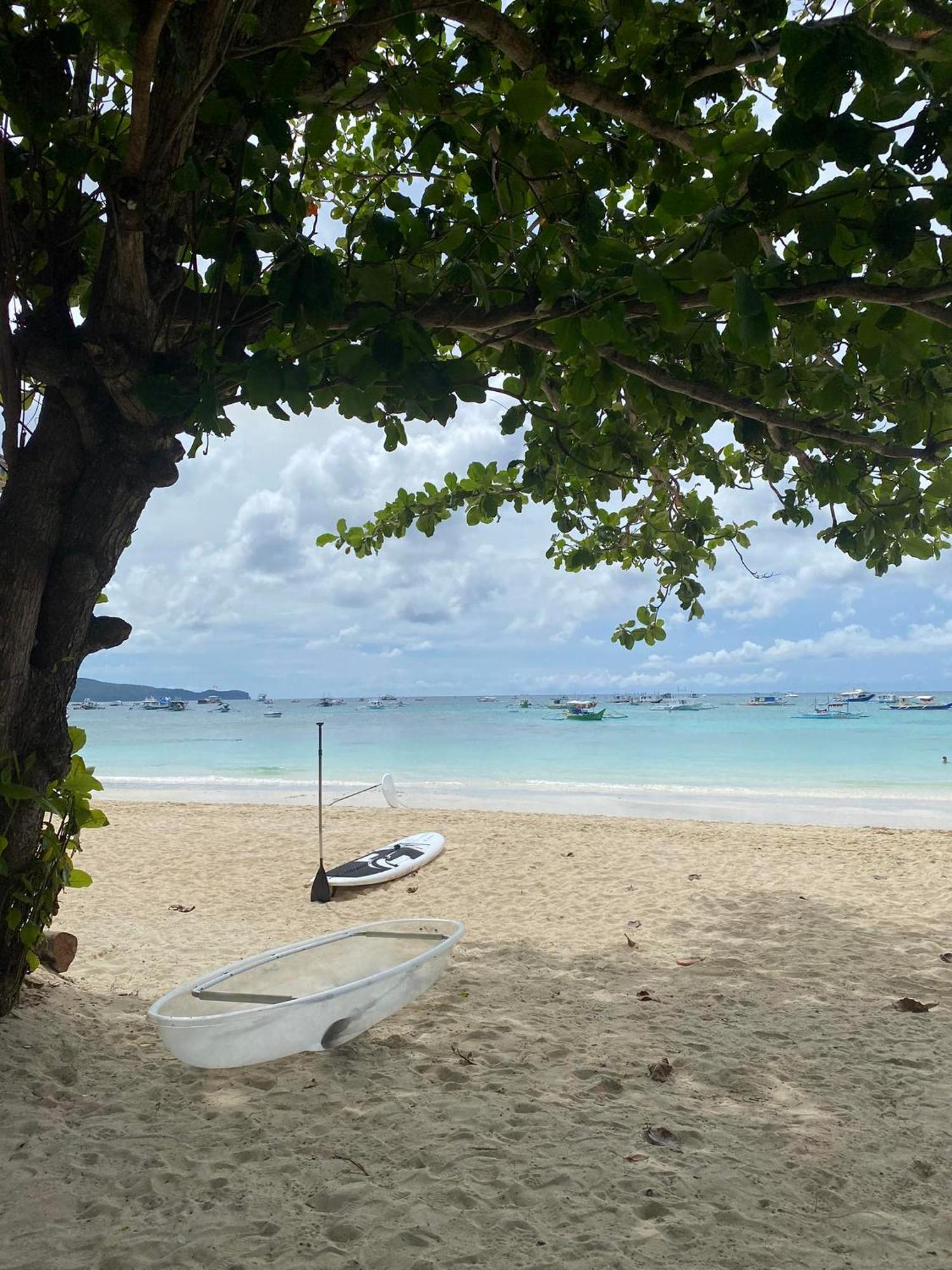 Areca Boracay Bed & Breakfast